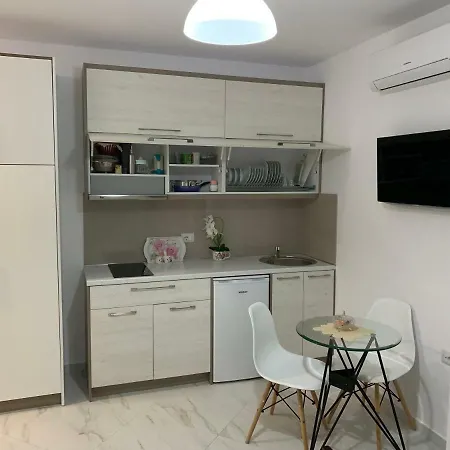Guest house Orkidea Sarande